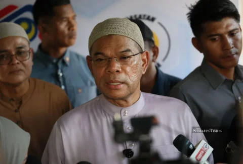 7DDA0A559BFA5247B9628099446FD4C7_low