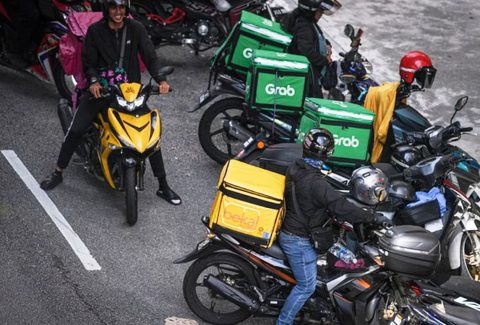 61d5233c-gig-workers-ehailing-rider-bernama-010925-1